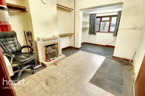 3 bedroom terraced house for sale, Scott Gardens, Lincoln