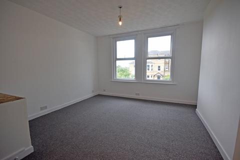 1 bedroom flat to rent, Partlands Avenue, , Ryde