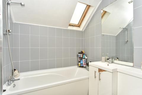 23 Frittenden Road, Wainscott, Rochester, ME2 4JU