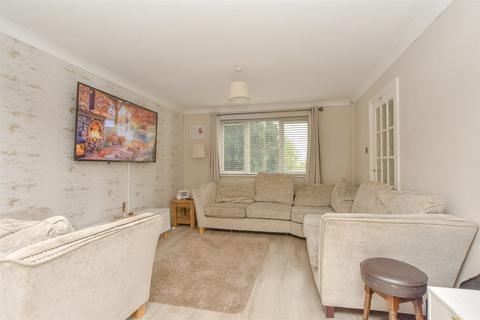 3 bedroom terraced house for sale, Frittenden Road, Wainscott, Rochester, Kent