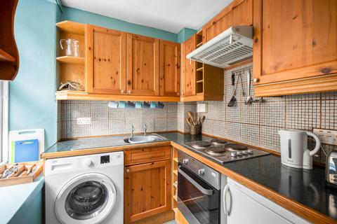 2 bedroom flat to rent, Old Fishmarket Close, Old Town, Edinburgh, EH1