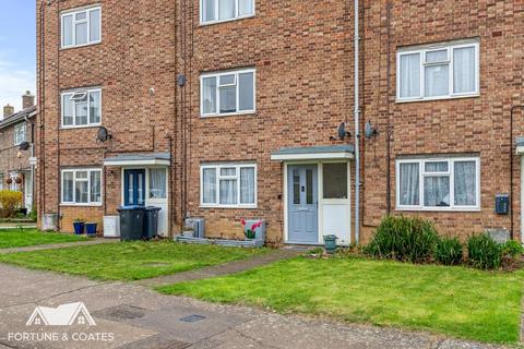 2 bedroom maisonette for sale, Little Grove Field, Harlow