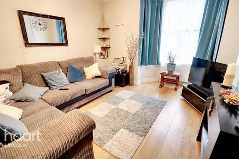 3 bedroom end of terrace house for sale, Arboretum Avenue, Lincoln