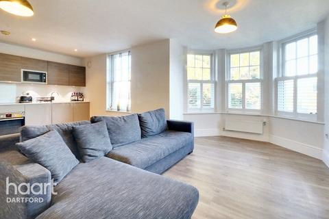 39 Martin Drive, Stone, Dartford, DA2 6BF