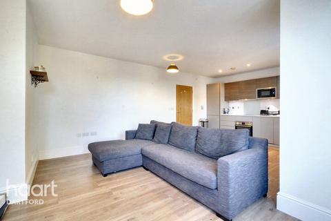39 Martin Drive, Stone, Dartford, DA2 6BF