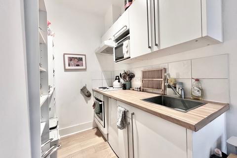 1 bedroom flat to rent, Quex Road, London NW6