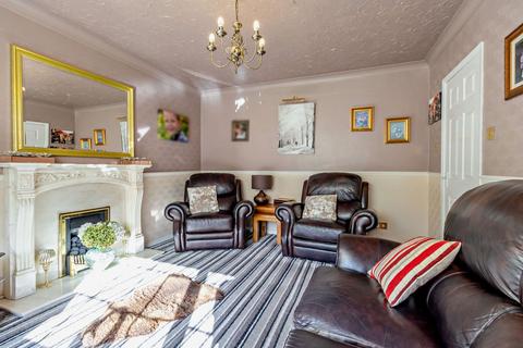 3 bedroom semi-detached house for sale, The Beeches, Doncaster DN3