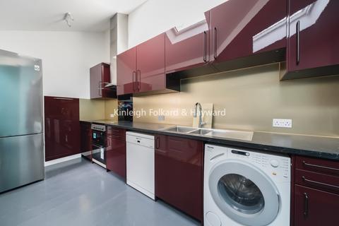 4 bedroom apartment to rent, Selkirk Road London SW17