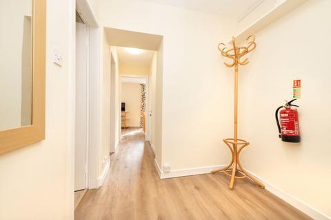 1 bedroom flat for sale, Flat 2, 68 Grassmarket, Edinburgh