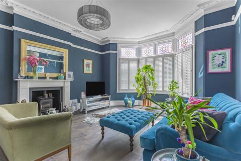 5 bedroom house for sale, Oxford Road, Teddington TW11