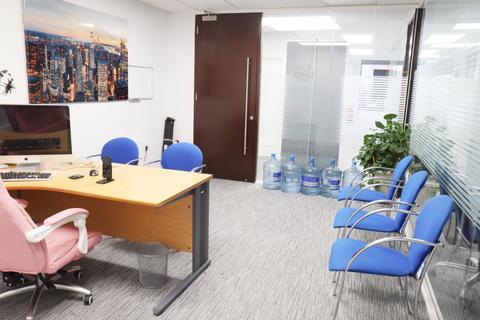 Office to rent, Luton LU3