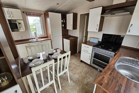 2 bedroom static caravan for sale, Tarka Holiday Park