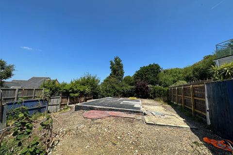 2 bedroom property with land for sale, Gurnard, Isle of Wight