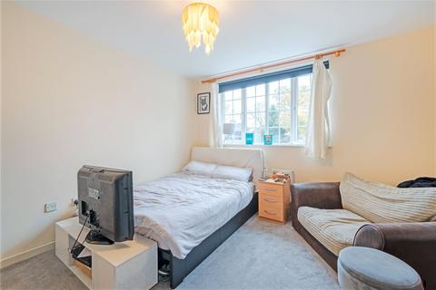 2 bedroom flat to rent, Chiltern Parade, Chesham Road, HP6