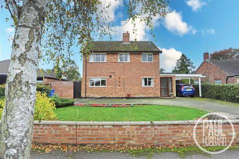 3 bedroom detached house for sale, Borrow Road, Oulton Broad, NR32