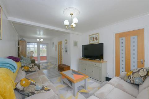 3 bedroom semi-detached house for sale, Sutton Road, Sutton Farm, Shrewsbury