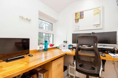 50 Alexandra Road, St Austell, PL25 4QN