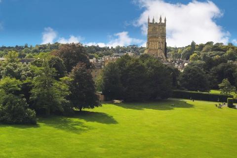 3 bedroom end of terrace house for sale, Abbey Grounds, Cirencester