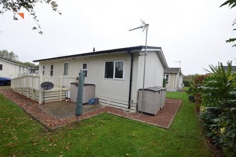 2 bedroom static caravan for sale, Elm Farm Country Park, Frinton Road, Thorpe-le-Soken