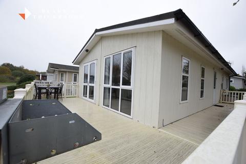 2 bedroom static caravan for sale, Elm Farm Country Park, Frinton Road, Thorpe-le-Soken