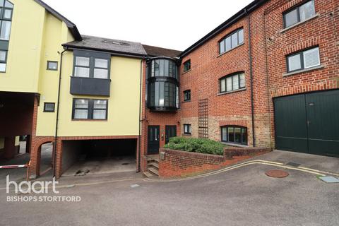 3 bedroom flat for sale, Herts CM23