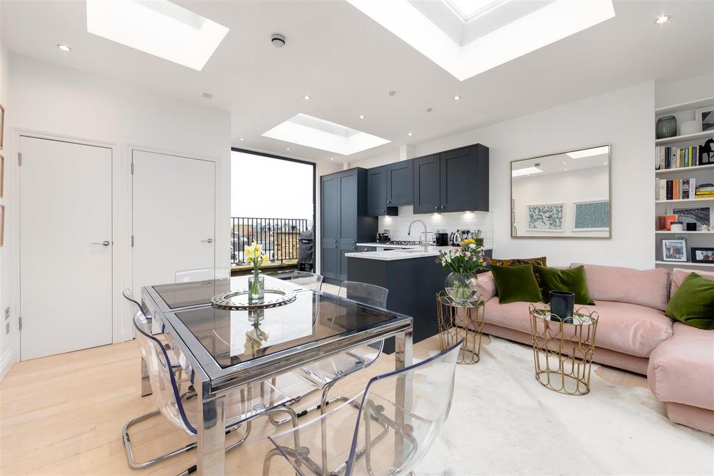 Brook Green Lettings Westwick Gardens    Reception