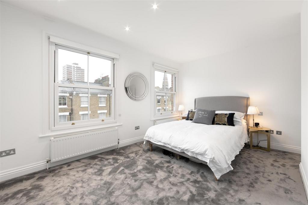 Brook Green Lettings Westwick Gardens    Bedroom 1