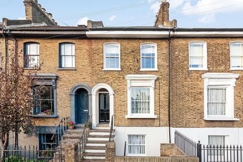 11b Cranfield Road, London, SE4 1TN