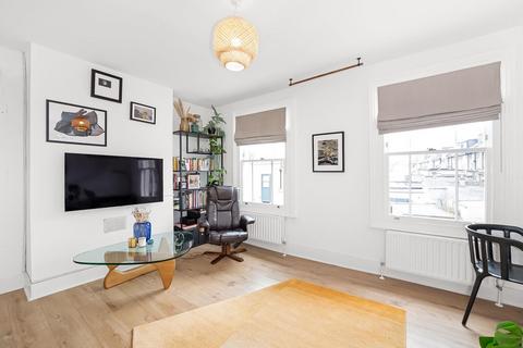11b Cranfield Road, London, SE4 1TN