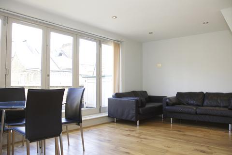 2 bedroom flat to rent, Worple Rd Mews, WIMBLEDON SW19