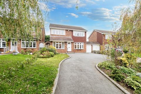 4 bedroom detached house for sale, Appletree Close, Doddinghurst, Brentwood, Essex