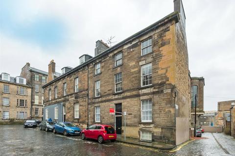 2 bedroom flat to rent, Gayfield Street, Edinburgh, EH1