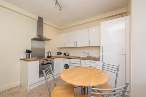 2 bedroom flat to rent, Gayfield Street, Edinburgh, EH1