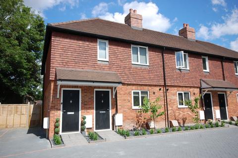 2 bedroom maisonette to rent, Orchard Place, Wrecclesham, Farnham, GU10