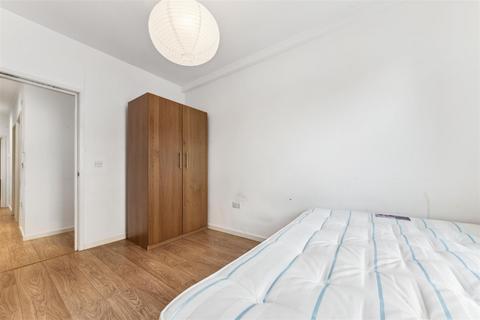 3 bedroom flat to rent, Rushcroft Road, SW2