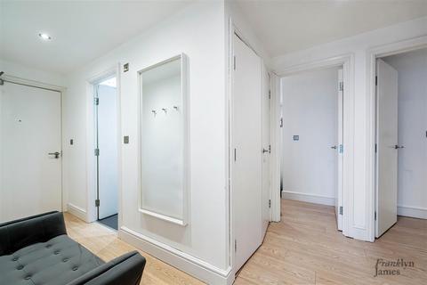 2 bedroom apartment to rent, Franklin Building, Westferry Road, London, E14