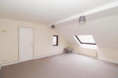 1 bedroom apartment to rent, Priory Road, Kenilworth