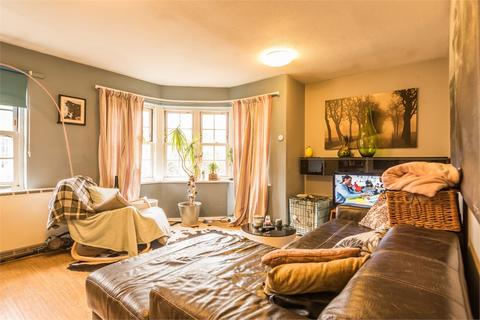 2 bedroom flat for sale, Rockstone Lane, Southampton SO14