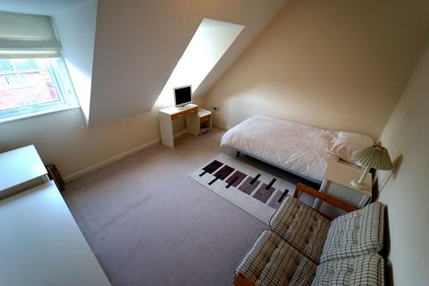 1 bedroom flat for sale, Holland Close  Loughborough Leicestershire