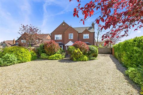 4 bedroom detached house for sale, Conisholme Road, Louth LN11