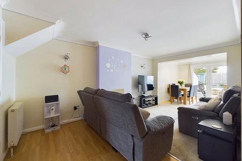 35 Laburnum Road, Gloucester, GL1 5PG