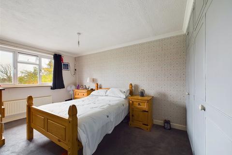 35 Laburnum Road, Gloucester, GL1 5PG