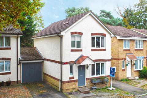 3 bedroom link detached house for sale, Friends Avenue, Cheshunt