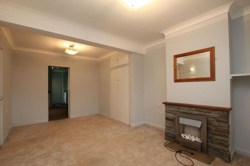 Livingroom.JPG