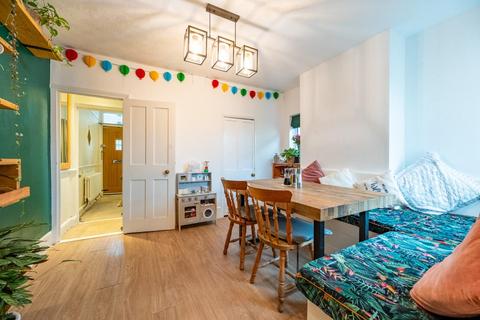 2 bedroom end of terrace house for sale, Church Street, Bocking, Essex