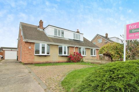 3 bedroom semi-detached bungalow for sale, Thorne Grove, Leeds LS26