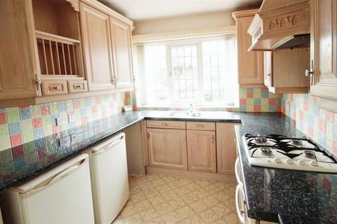 3 bedroom semi-detached bungalow for sale, Thorne Grove, Leeds LS26