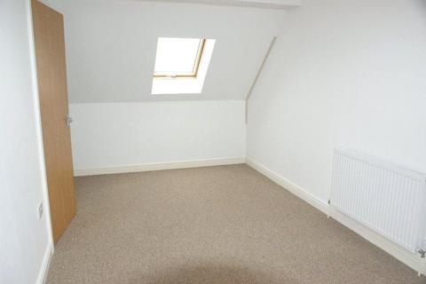 3 bedroom townhouse to rent, Amberley Mews, Andover, SP10