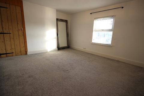 3 bedroom terraced house to rent, Sun Street, Billericay