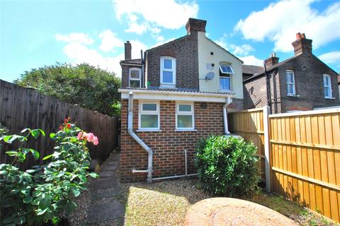 3 bedroom end of terrace house to rent, Walnut Tree Close, Guildford, Surrey, GU1